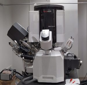 MEB couplé à un faisceau d’ions focalisé (MEB-FIB)